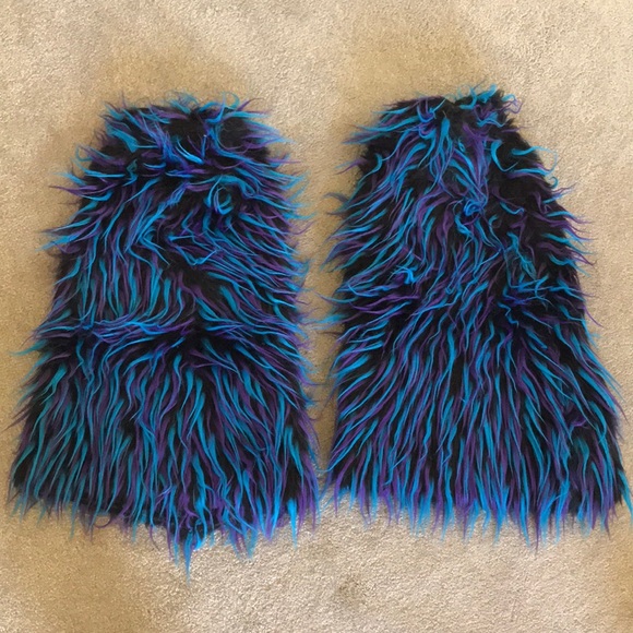 Accessories - Furry leg warmers